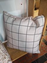 Almofada quadriculada