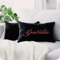 Almofada Retangular Preta Serigrafada 30x50cm Gratidão Pink Almofada Retangular Preta Serigrafada 30x50cm Gratidão Pink