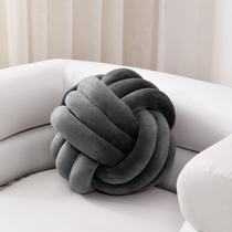Almofada Sioloc Soft Knot Ball Plush cinza escuro 20 cm Almofada Sioloc Soft Knot Ball Plush cinza escuro 20 cm