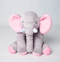Almofada/travesseiro Elefante Bebê Pelúcia Cinza Com Rosa 80cm Fofo - Império do Bebê