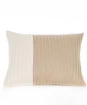 Almofada Triangular 50x70 bege+off Almofada Triangular 50x70 bege+off