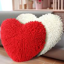 Almofadas Vermelhas em Formato de Coração Barydat (2 Unidades) - 43x38x8,5cm Almofadas Vermelhas em Formato de Coração Barydat (2 Unidades) - 43x38x8,5cm