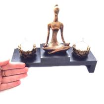 Altar com Castiçal de Yoga Dourado Pequeno 18cm - Mandala de Luz