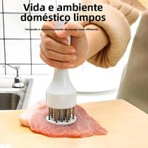 Amaciador De Carne Manual Branco Com Agulhas Para Uso Doméstico Em Carne De Porco E Asas De Frango Amaciador De Carne Manual Branco Com Agulhas Para Uso Doméstico Em Carne De Porco E Asas De Frango