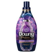 Amaciante Concentrado 1,35 Litros 60 Lavagens Microcápsulas Perfume Sofisticado Místico Downy
