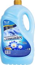 Amaciante de roupas Carinho 5L Guimarães com cápsulas de perfume