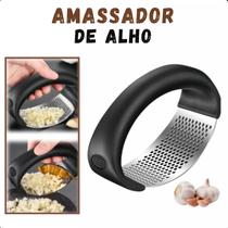 Amassador de alho inox, resistente e fácil de usar para seu preparo diário.
