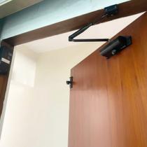 Amortecedor Hidráulico Liger Força 4 para Porta Basculante / Porta Elevatória.