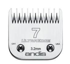 Andis 64080, Ultra Edge Dog Clipper Blade Feito de aço de alto carbono com vida útil prolongada da borda, inclui dente de pulo de tamanho 7, superfície de corte mais dura com borda afiada - 1/8 de polegada de comprimento de corte, cromo