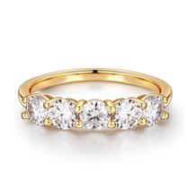 Anéis de aniversário MOOSEA 5 Stone Moissanite 14K em ouro amarelo