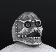 Anel Aço Inox Gótico em Formato de Caveira Banda Rock Acabamento Envelhecido( Tam 32) Anel Aço Inox Gótico em Formato de Caveira Banda Rock Acabamento Envelhecido( Tam 32)