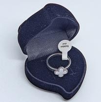 Anél Aço Inoxidável Prateado Inox com Trevo verde quatro folhas não desbota + caixinha de Veludo Porta joia aliança Anél Aço Inoxidável Prateado Inox com Trevo verde quatro folhas não desbota + caixinha de Veludo Porta joia aliança