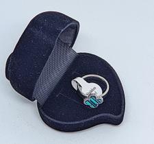 Anél Aço Inoxidável Prateado Inox com Trevo verde quatro folhas não desbota + caixinha de Veludo Porta joia aliança Anél Aço Inoxidável Prateado Inox com Trevo verde quatro folhas não desbota + caixinha de Veludo Porta joia aliança