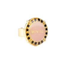 Anel Ajustável Pomba Gira Menina 2,3 cm Dourado em Metal Anel Ajustável Pomba Gira Menina 2,3 cm Dourado em Metal