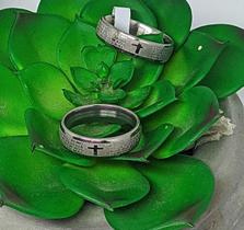 Anel Aliança Masculino Feminino Oração Pai Nosso Cruz Aço Inox 316L Inoxidável Prateado Religioso 6mm Prata Anel Aliança Masculino Feminino Oração Pai Nosso Cruz Aço Inox 316L Inoxidável Prateado Religioso 6mm Prata