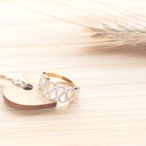 Anel Anemona com detalhes de gotas - folheado em ouro 18k com aplique em ródio branco