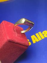 Anel Brilhante e Rubi Originais Peso 5.10 Gramas Topo 17 x 7 mm Anel Brilhante e Rubi Originais Peso 5.10 Gramas Topo 17 x 7 mm