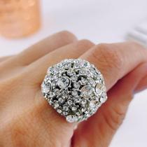 Anel com strass feminino Anel com strass feminino