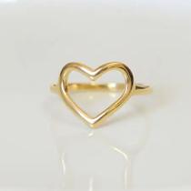Anel Coração Colecionável Minimalista Vazado Delicado - Semijóia Banhada Ouro 18K
