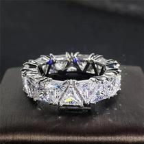 Anel de Aliança de Casamento Feminino - Design Exclusivo de Zircônia Triangular Anel de Aliança de Casamento Feminino - Design Exclusivo de Zircônia Triangular
