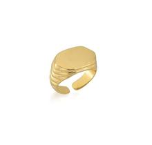 Anel de dedinho liso com base geométrica banhado a ouro Anel de dedinho liso com base geométrica banhado a ouro