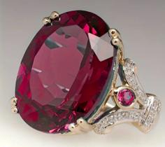 Anel de luxo clássico e elegante com pedra rosa escura/vermelha