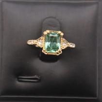 Anel de Noivado Retrô Banhado a Ouro com Pedra Verde - Estilo Europeu e Americano
