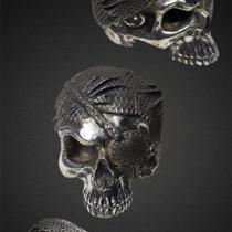 Anel de Prata Caveira - Skull Pirate - Em Prata 925 maciça - Celtic Joias Masculinas Anel de Prata Caveira - Skull Pirate - Em Prata 925 maciça - Celtic Joias Masculinas