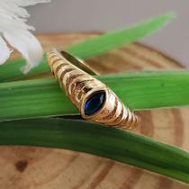 Anel dourado com zircônia oval cor safira Anel dourado com zircônia oval cor safira