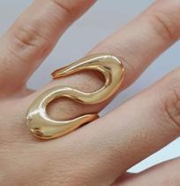 Anel Dourado Detalhado 18