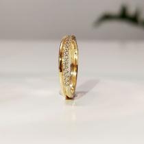 Anel Dourado Fileira Zirconia Semijoia em Ouro 18k