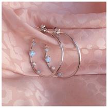 Anel feminino com arcos de prata 925 com opala sintética Anel feminino com arcos de prata 925 com opala sintética