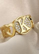Anel feminino de letra inicial ajustável banhado ouro 18k