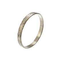 Anel Feminino Fio Jateado Banhado a Ródio - Semijoia Hipoalergênica Anel Feminino Fio Jateado Banhado a Ródio - Semijoia Hipoalergênica