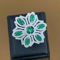Anel Flor de Esmerada