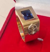 Anel Formatura Todos os Curso Fechado ou sem Símbolo Ouro 18 Kilates Peso 14 Gramas Pedras Zircônias 10x8 mm Pedras T