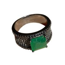 Anel grosso c/ pedra quadrada verde e zircônia - aro 17