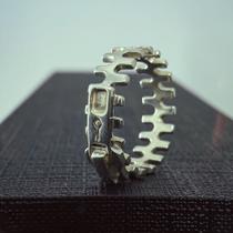 Anel Key Design Howe de Prata 925 Tamanho:19