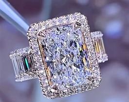 Anel Luxuoso Com Filetes E Pedra Grande Zircônia ouro rosê