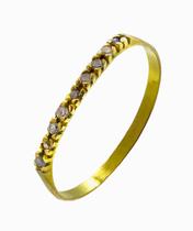 Anel meia aliança de ouro 18K cravejado de diamantes