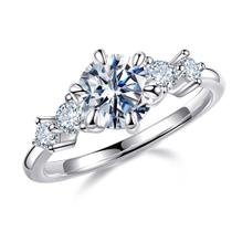 Anel MOOSEA Moissanite de 1,2 quilates em ouro branco vermeil 14K para mulheres Anel MOOSEA Moissanite de 1,2 quilates em ouro branco vermeil 14K para mulheres