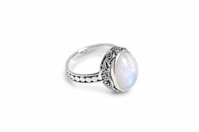 Anel Oval Rendado Pedra da Lua Prata 925