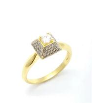 Anel Piramide Cravação Pavé Microzirconias Banho Ouro 18k 2624