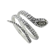 Anel Prata 925 Cobra com Marcassitas