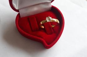 Anel Solitário Banhado Bem Casados Alianças Anel Solitário Banhado Bem Casados Alianças