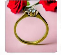 Anel Solitário com Zircônia Banhado a Ouro 18k- O Toque Perfeito de Sofisticação"