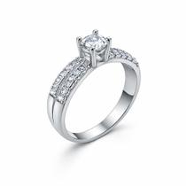 Anel Solitário em Prata 925 com Zircônias - Design Exclusivo Anel Solitário em Prata 925 com Zircônias - Design Exclusivo