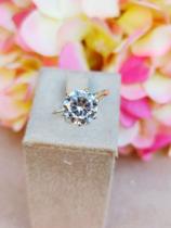 Anel solitário em prata 925