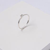 Anel Solitário Folheado a Prata com Zircônia 4mm
