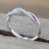 Anel Torcido Feminino Branco Com Zircônia Cúbica: Elegante E Versátil Para Festas E Acessórios Anel Torcido Feminino Branco Com Zircônia Cúbica: Elegante E Versátil Para Festas E Acessórios